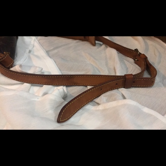 Authentic Louis Vuitton - Picture 3 of 6